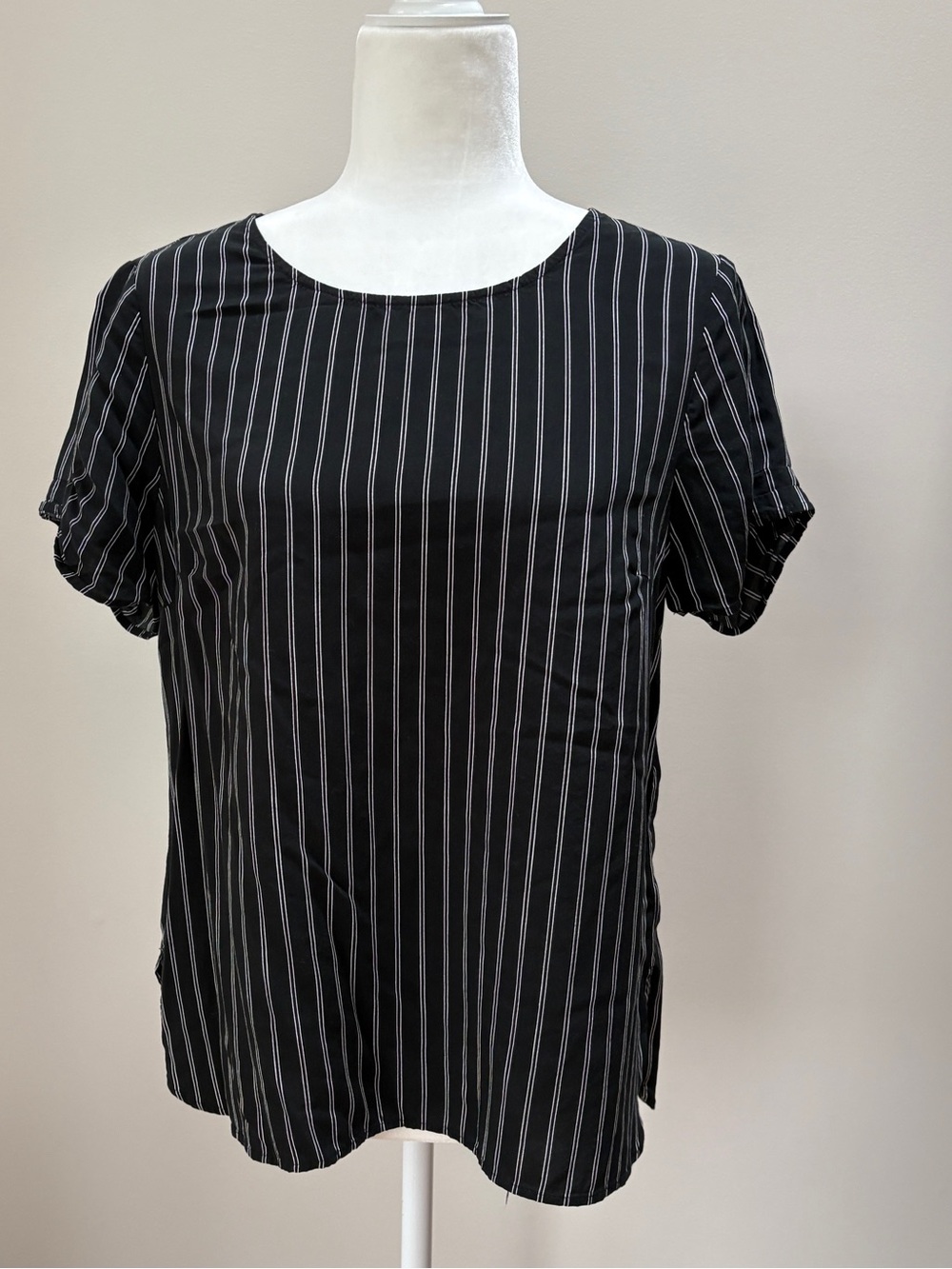 DR2 Black Striped Short Sleeve Blouse
